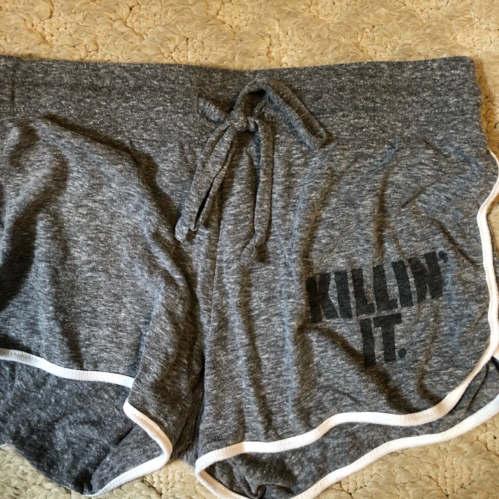 killin it booty shorts